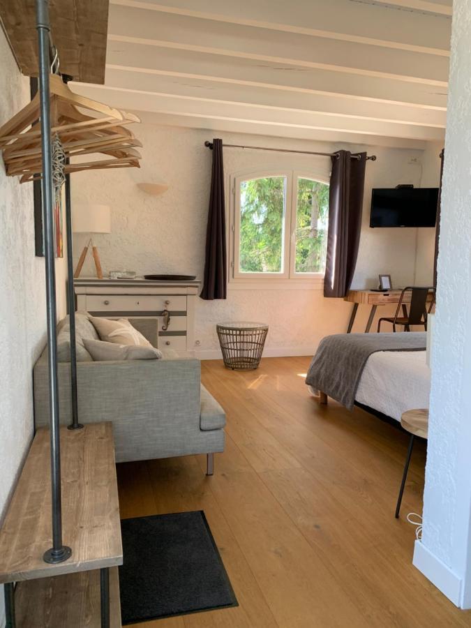 Les Chambres De L'Arestel Luaran gambar